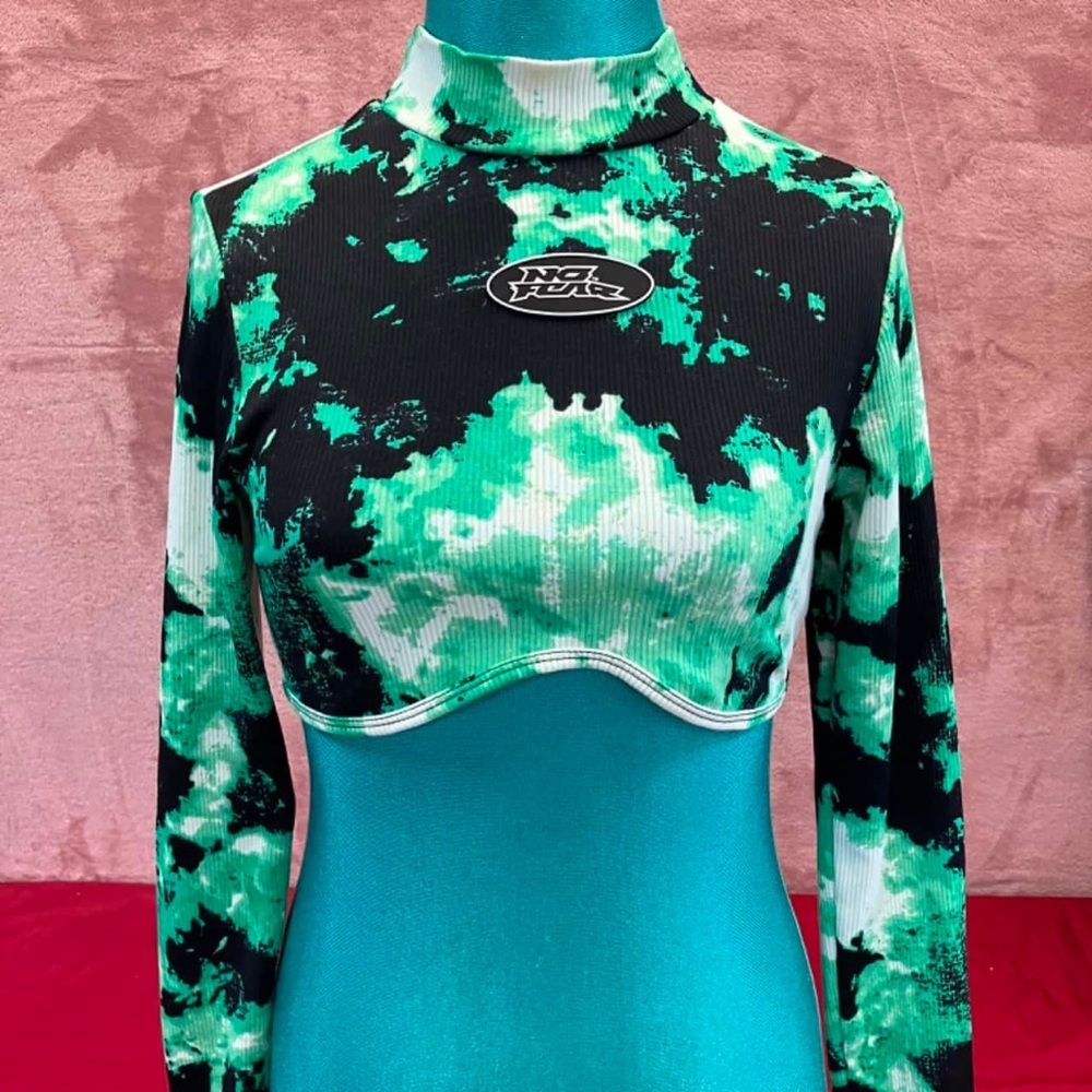 NO FEAR x H&M | Green and Black Tie-Dye Crop Top